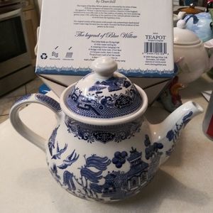 Church hill teapot